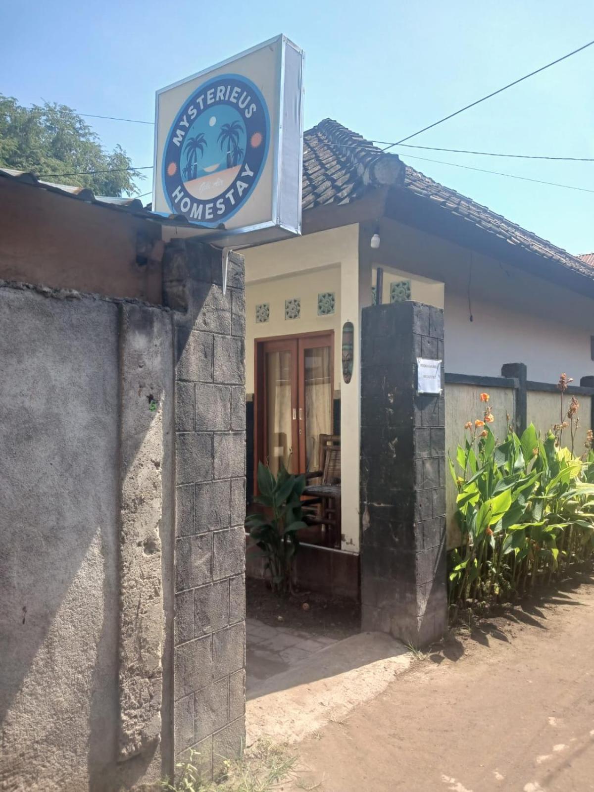 Mysterieus Gili Air Apartment ภายนอก รูปภาพ